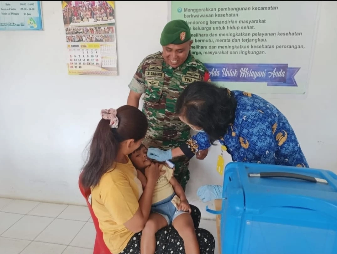 Wujudkan Balita Sehat, Babinsa Koramil Saribudolok Dampingi Posyandu