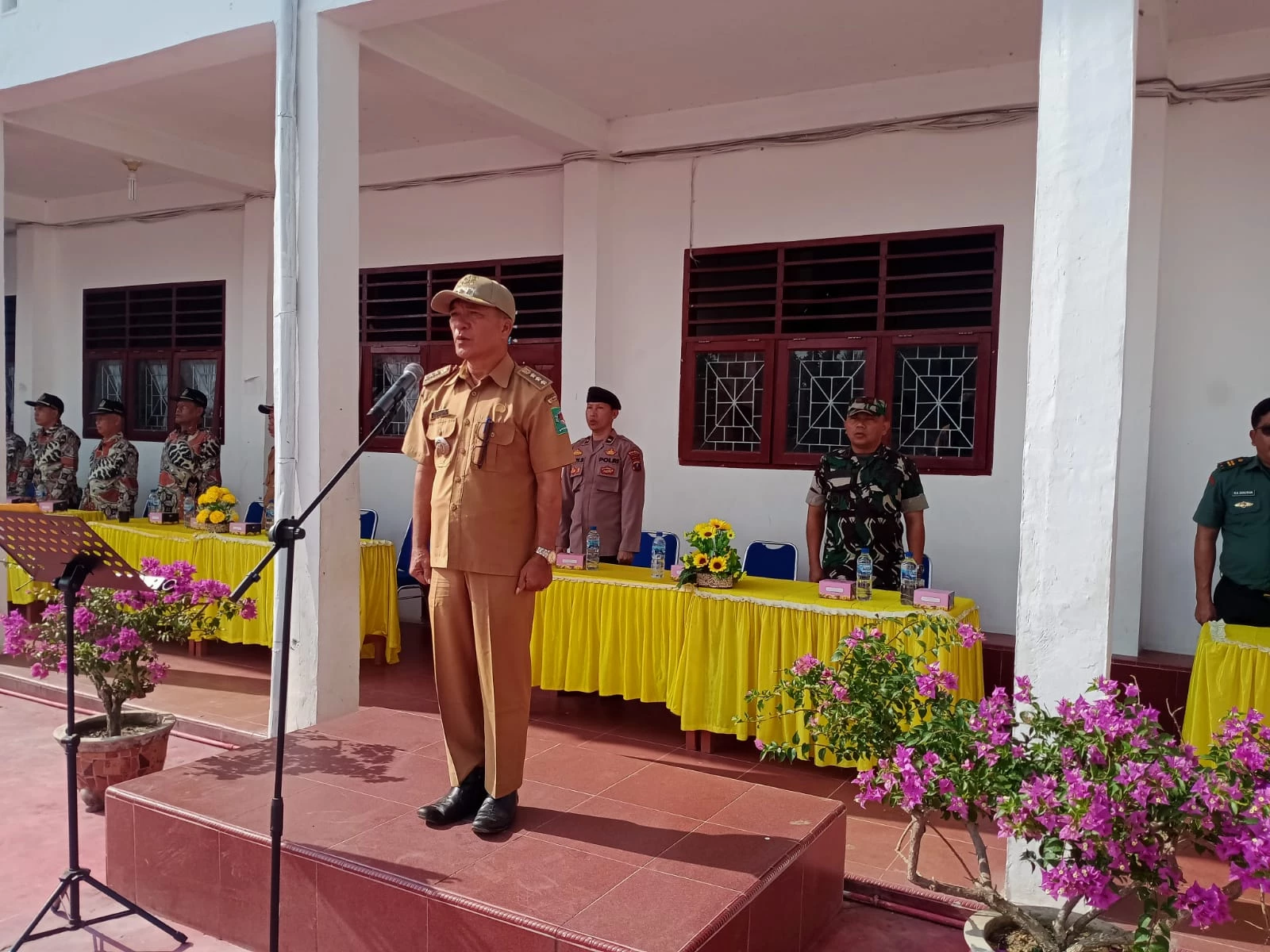 Danramil Tanah Jawa Hadiri Pengukuhan Paskibraka Di Tingkat Kecamatan