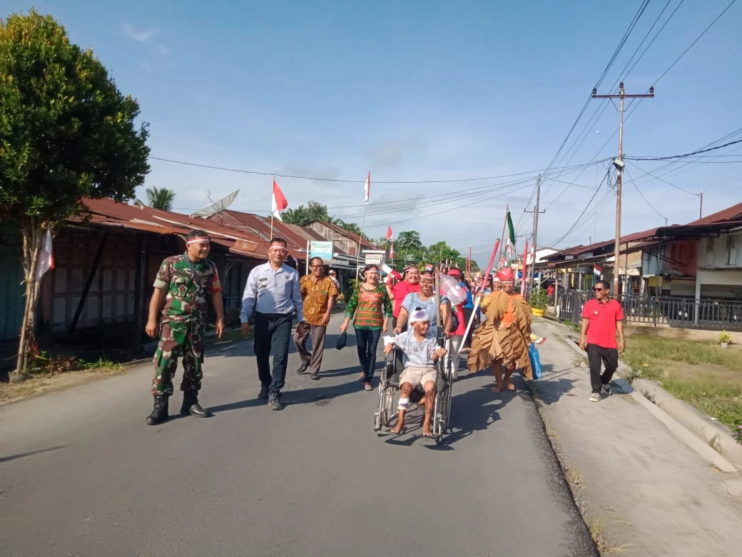 Babinsa Tanah Jawa Hadiri Perlombaan Sambut HUT Kemerdekaan RI Ke 79 Tahun 2024