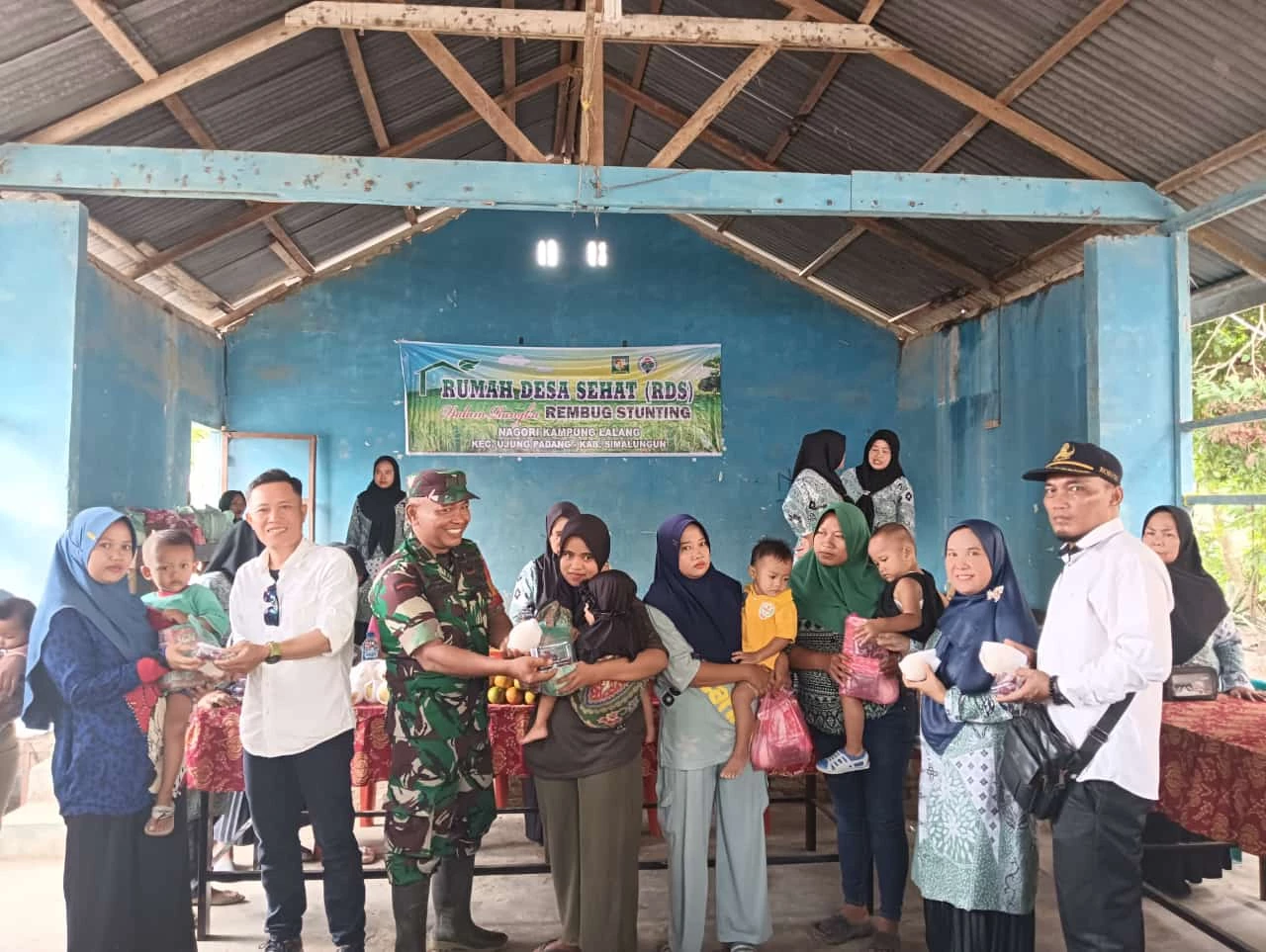 Peduli Lansia dan Ibu  Hamil Babinsa Bosar Maligas Hadiri Pemberian Makanan Tambahan (PMT)