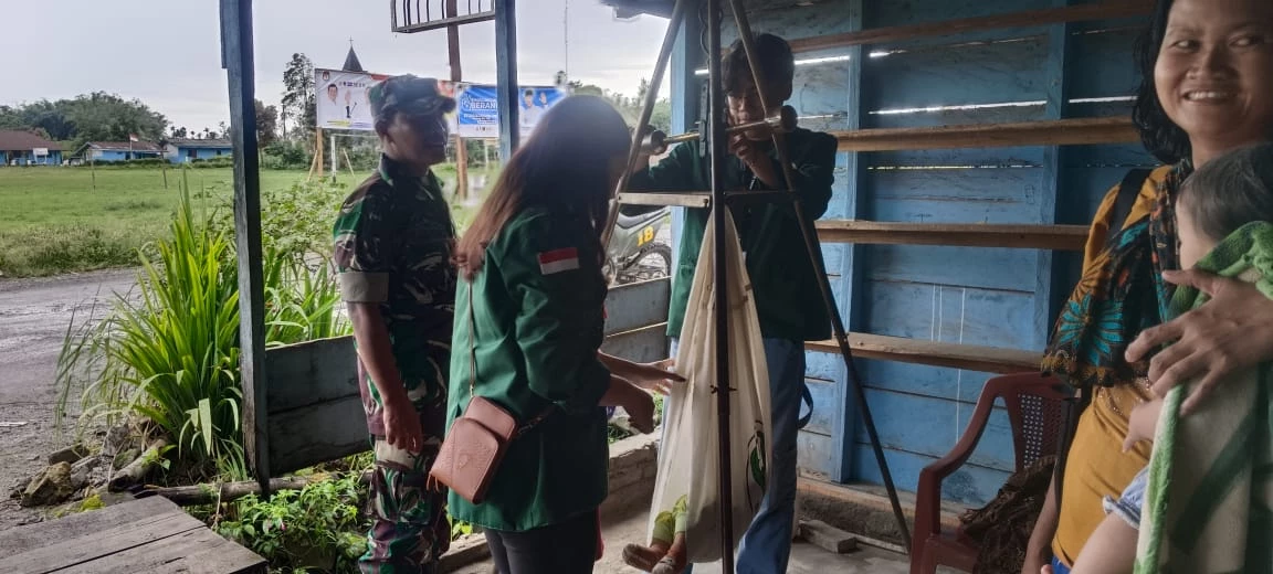 Dampingi Posyandu, Wujud Kepedulian Babinsa Terhadap Kesehatan Balita di Wilayah