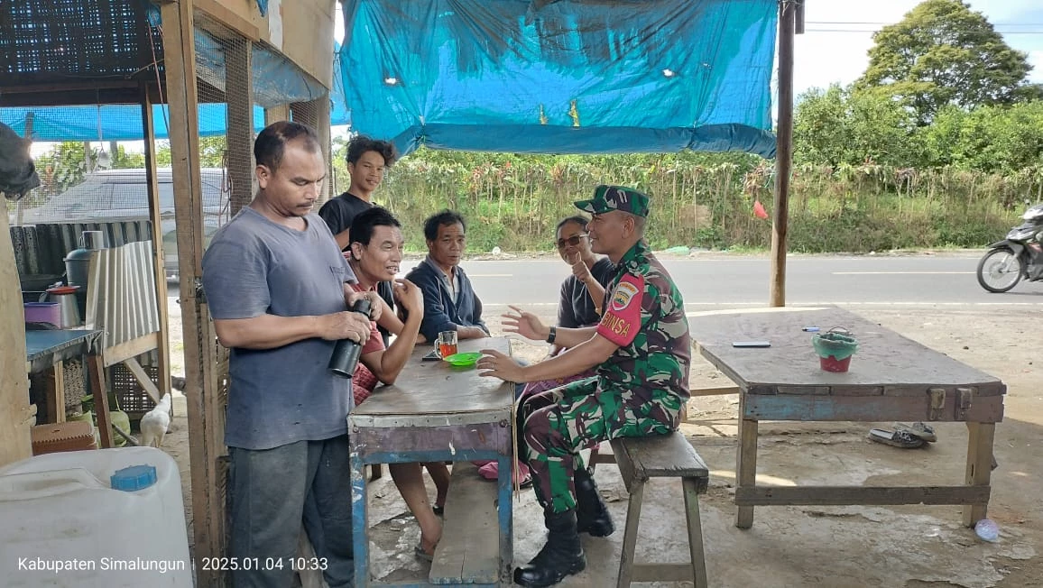 Babinsa Koramil 12/SD Kodim 0207/SML Gelar Silaturahmi Tahun Baru dengan Warga di Nagori Ujung Saribu