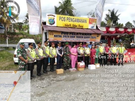 Danramil 03/SS Turut Sambut Kunjungan Kapolres Pematangsiantar Ke Pos Yan ll Jelang Nataru Di Simpang Sidamanik