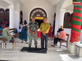 Babinsa melaksanakan PAM Natal di Gereja HKI Resort Khusus Pematang Siantar 