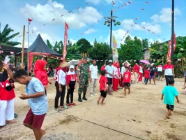 Memeriahkan HUT RI Ke 79 Babinsa Pantau Sekaligus Amankan Kegiatan Lomba di Wilayah Binaan