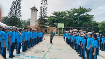 Babinsa Latih PBB Siswa/i, Guna Tingkatkan Kekompakan dan Disiplin